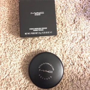 MAC Studio Careblend in shade LIGHT